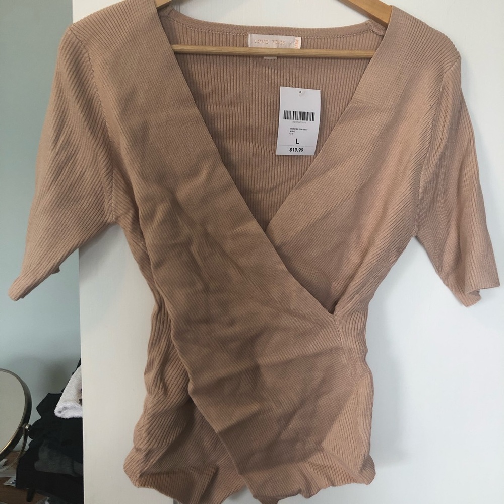 Ribbed cross wrap top